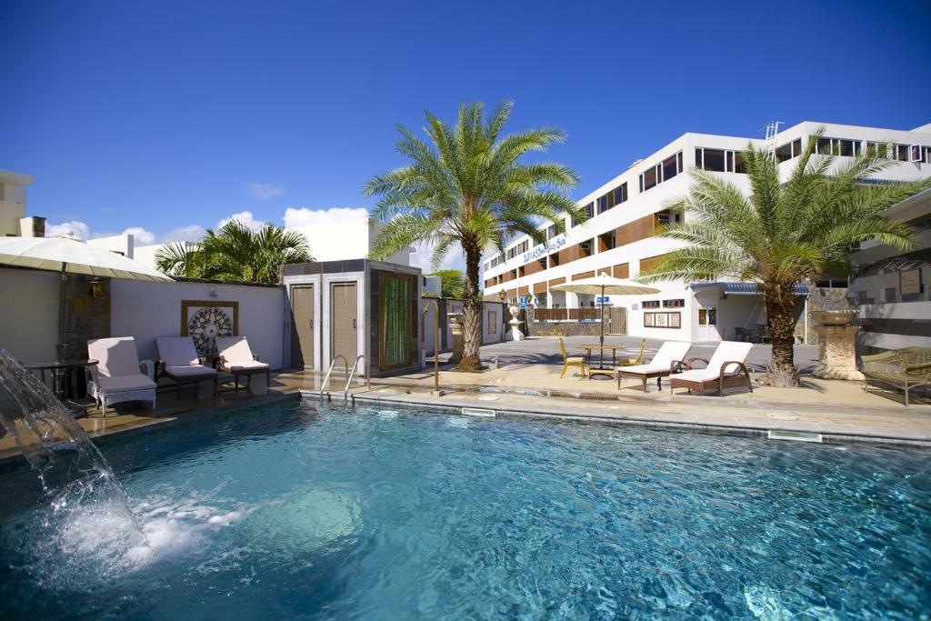 Burnas Beach Aparthotel Pereybere Beach Exterior photo